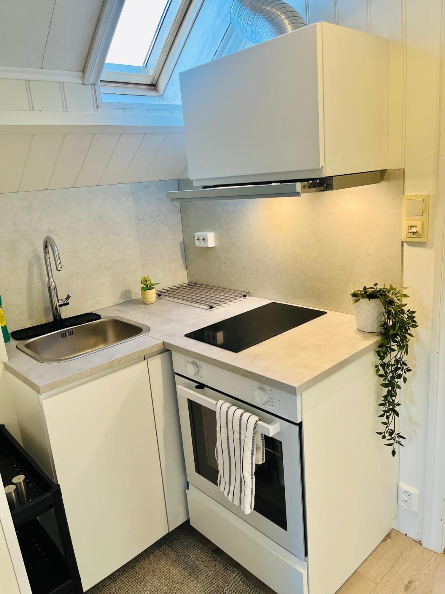 A Beautiful 3-Bedroom Apartment With Stunning Views And Free Parking เบอร์เกน ภายนอก รูปภาพ
